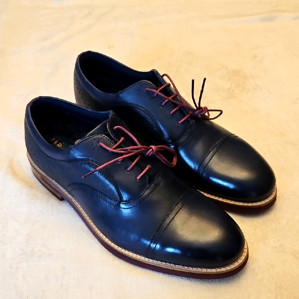 BN Men's Ted Baker Classic Blue Leather Dress Shoes, Size 11